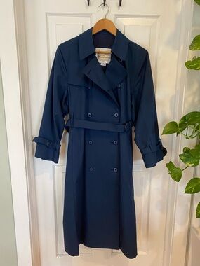 Vintage London Fog Petite Trench Coat in Navy old money belted double breasted.